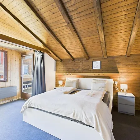 Family & Friends In Apartment Saas-Fee